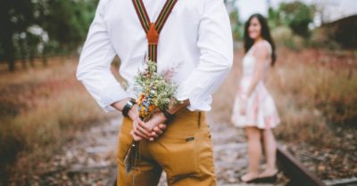 Tình yêu là gì? 15+ câu nói hay về tình yêu