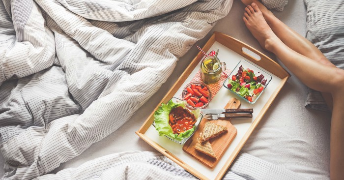 chế độ ăn lành mạnh sẽ giúp giảm cân hiệu quả. Bánh mì là một thực phẩm được chế biến từ bột mì hoặc từ ngũ cốc được nghiền ra trộn với nước, thường là bằng cách nướng