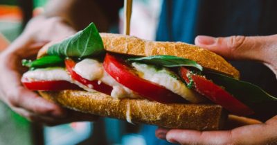 Sài Gòn: 11 loại bánh mì Việt Nam ngon nổi tiếng