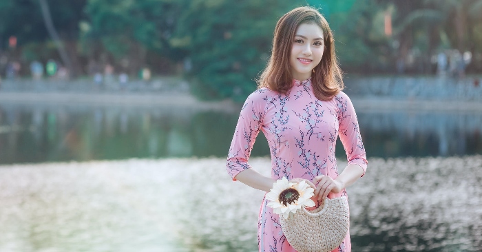 phụ nữ thời nay thường học theo quyển sách Nữ Giới