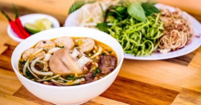 Cách nấu bún riêu giò heo ngon đậm vị miền Bắc