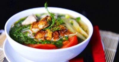 Cách nấu bún sườn dọc mùng thơm ngon hấp dẫn