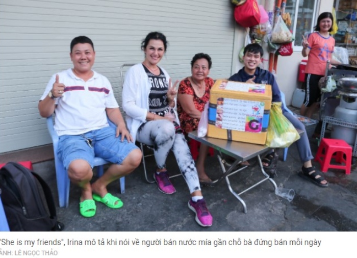 'Chị Tây bán bánh kem' ở Sài Gòn bất ngờ bị tiểu thương góp ý: '1 miếng nhỏ xíu mà đắt ngang tô bún bò'