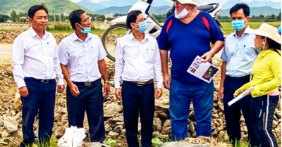 Xuất hiện giống bầu ‘khủng’ ở Khánh Hòa, phơi khô bán giá tiền triệu