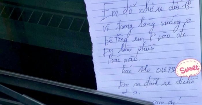 Tờ giấy nhắn gây xôn xao của nữ tài xế đỗ xe chắn cửa