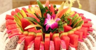 Cách bổ dưa hấu nhanh và thông minh nhất lại đơn giản