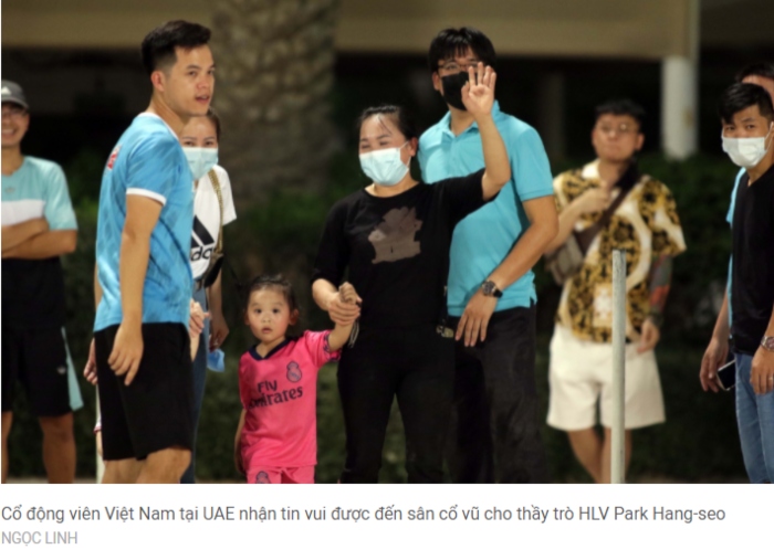 Cổ động viên đội tuyển Việt Nam tại UAE đón nhận tin vui tại vòng loại World Cup 2022 