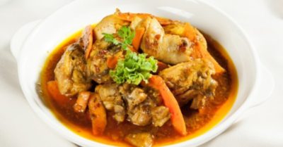 Cách nấu gà kho nghệ đậm đà, thơm ngon