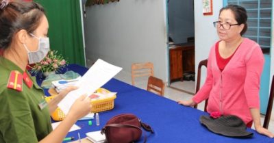 Tin nhanh 10/7: TP. HCM có 600 ca mới; bắt bà trùm buôn lậu 51kg vàng