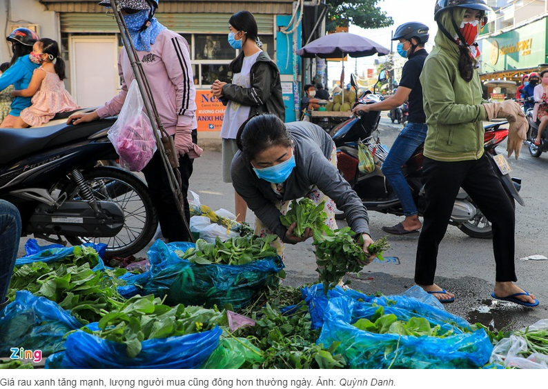 Giá rau xanh tăng mạnh ở Sài Gòn sau khi thực hiện chỉ thị 16