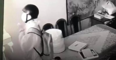Clip: Tên trộm vào nhà nghệ sĩ Ngọc Huyền, lạy Phật trước khi lấy đồ