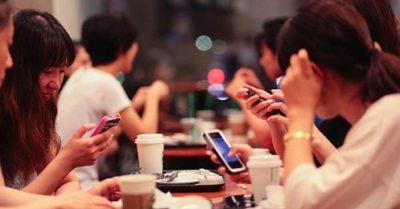 10 thói quen hàng ngày đang âm thầm tàn phá sức khỏe của bạn